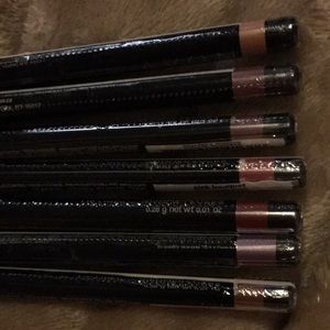 Avon True Color Lipliner 7 Piece Set B